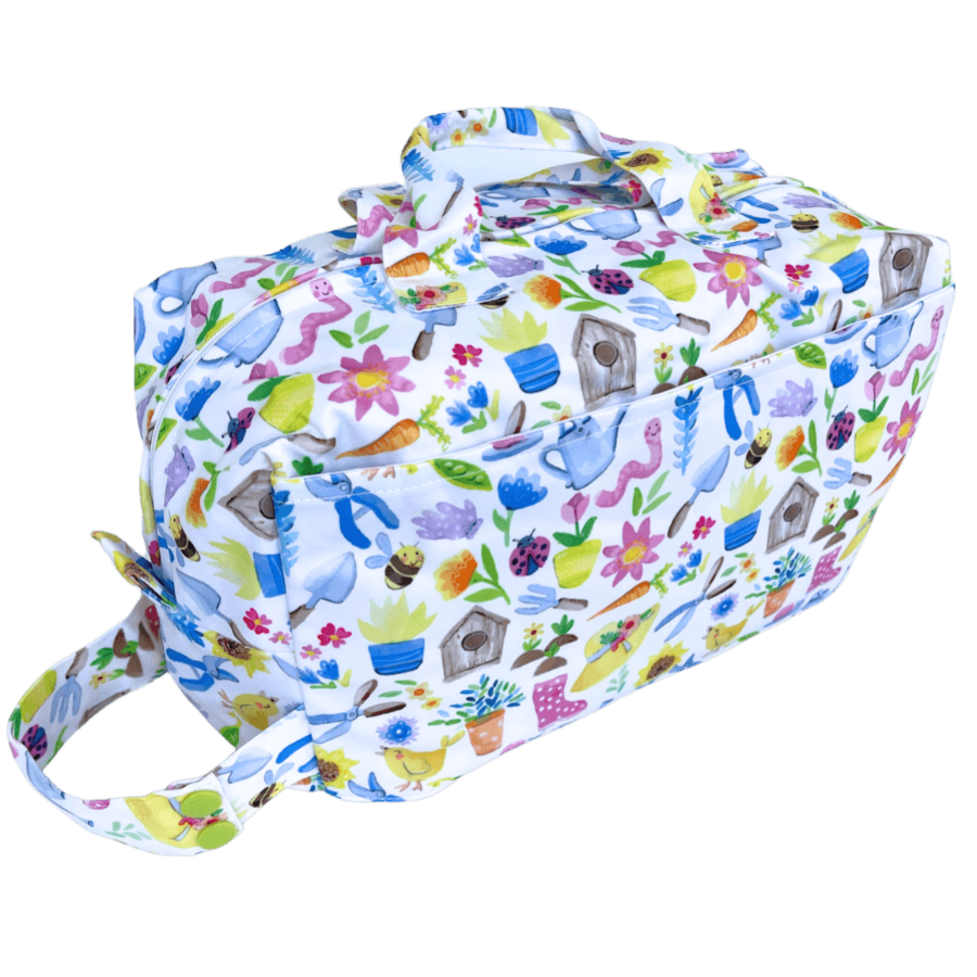 
                  
                    Pod wet bag with garden print
                  
                