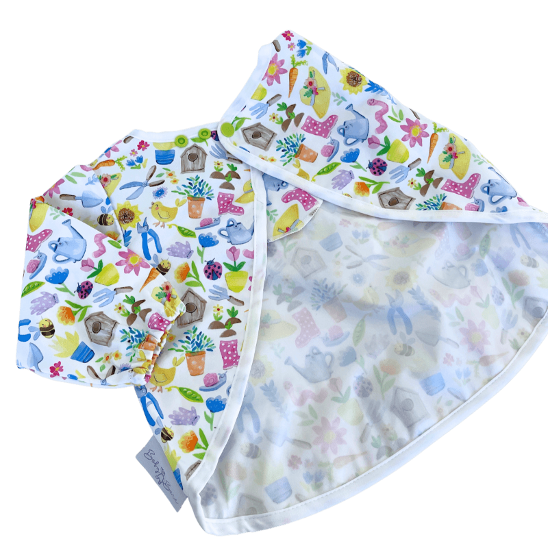 
                  
                    Back of fedding smock
                  
                
